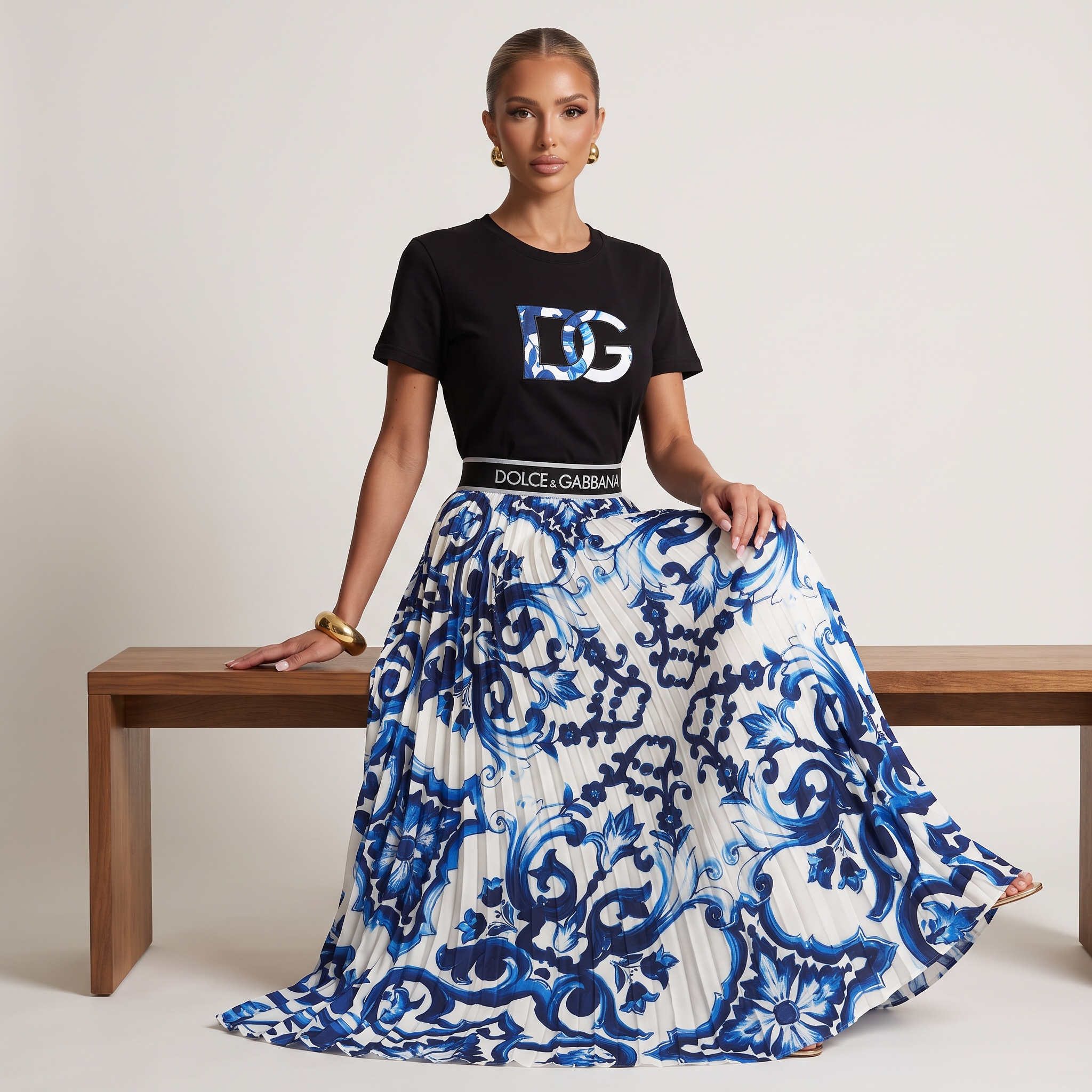 🖤💙 Dolce & Gabbana Majolica T-Shirt & Pleated Maxi Skirt Set |