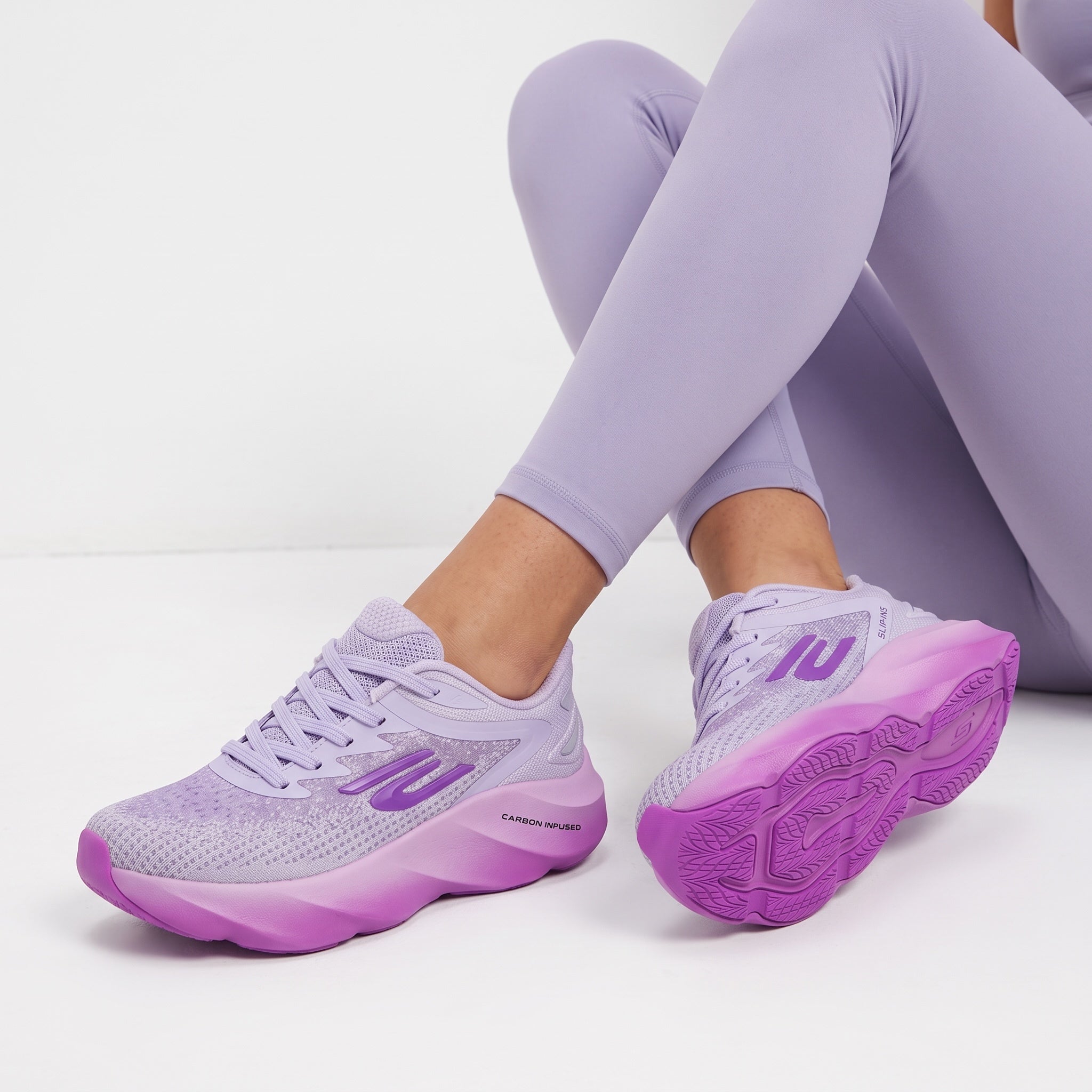 Lilac gradient Skechers sneakers with mesh upper and thick cushioned sole
