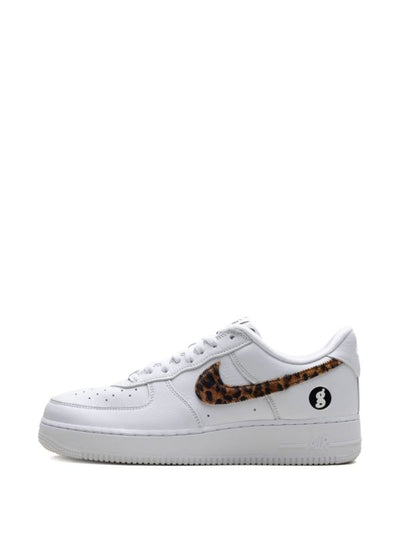 White Nike Air Force 1 Low sneaker with leopard-pattern Swoosh and Supreme box logo