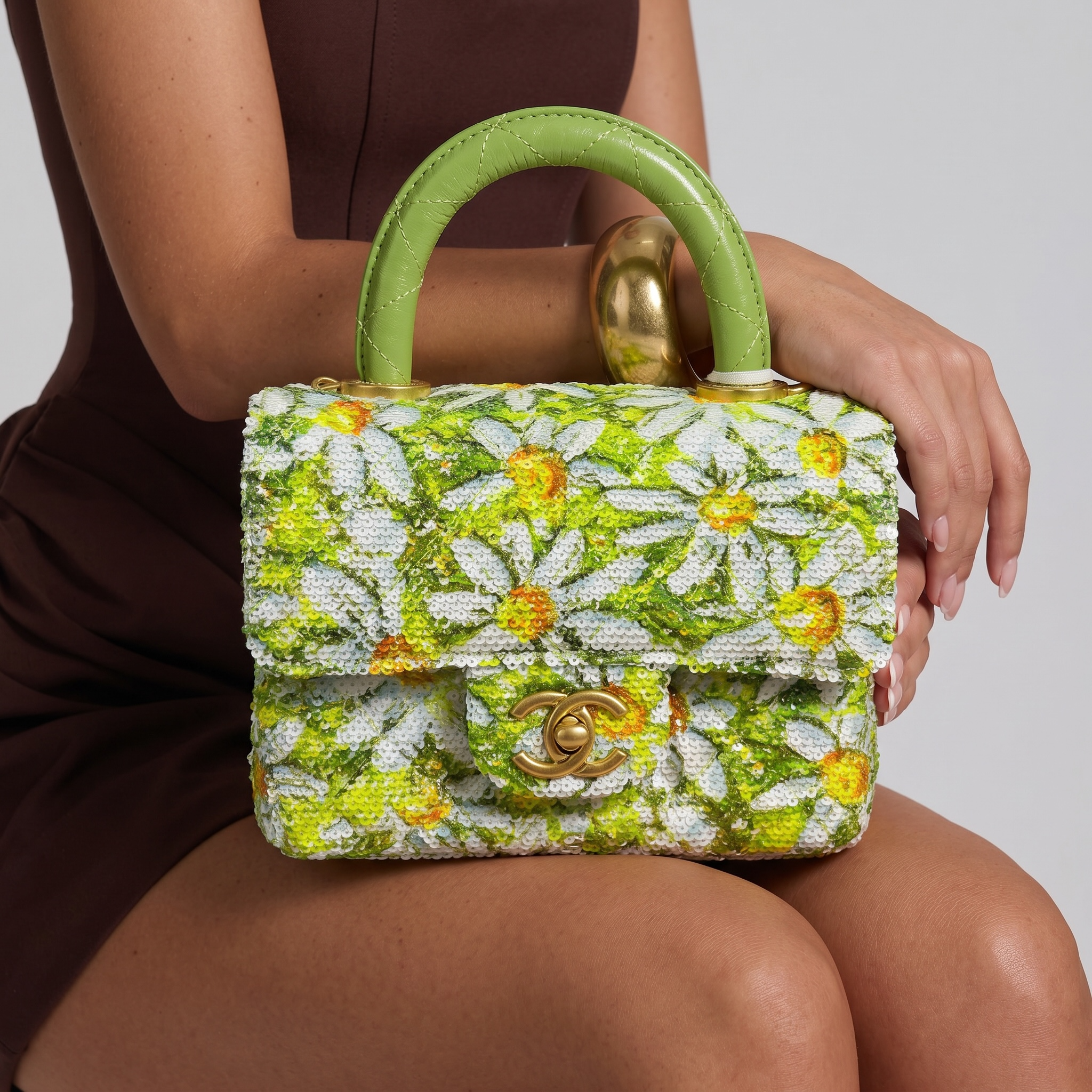 🌼 Chanel Daisy Bloom Mini Top Handle Bag 🌼
