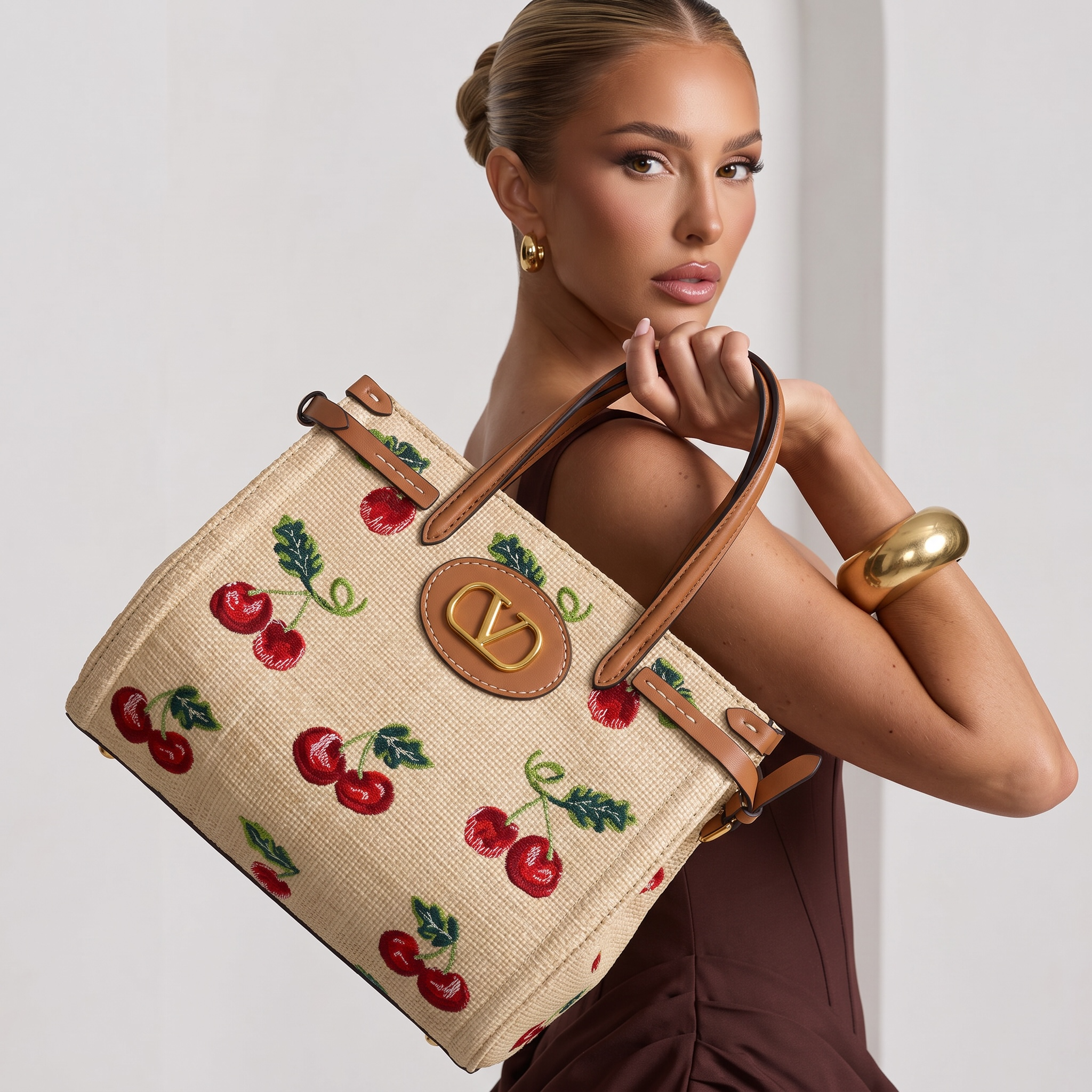 🍒 Valentino Cherry Embroidered Tote Bag – Beige