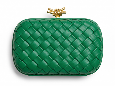 Bottega Veneta Intrecciato Knot Clutch – Emerald Green 💚✨