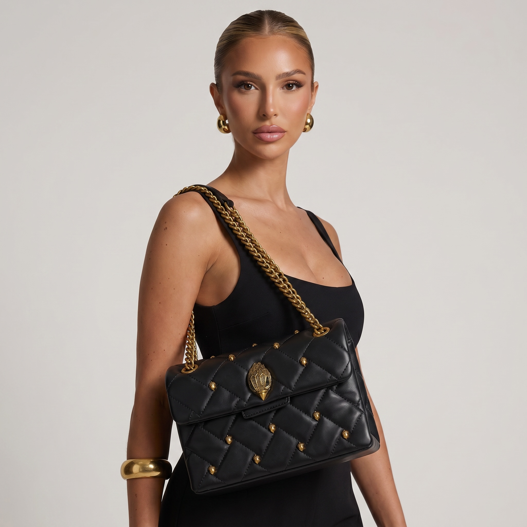 🖤 Kurt Geiger Quilted Chain Shoulder Bag – Black Gold Statement Edition ✨