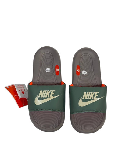NIKE Comfort Slide – Olive Green & Grey Edition 🟢⚪