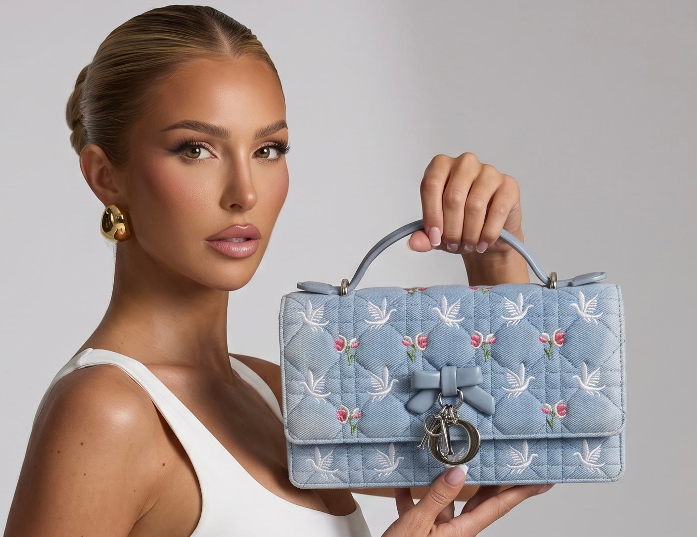 🩵 Dior Lady D-Lite Blue Dove Embroidered Handbag – Limited Edition Elegance 🩵