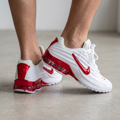 👟 Nike Shox R4 – White & Metallic Red