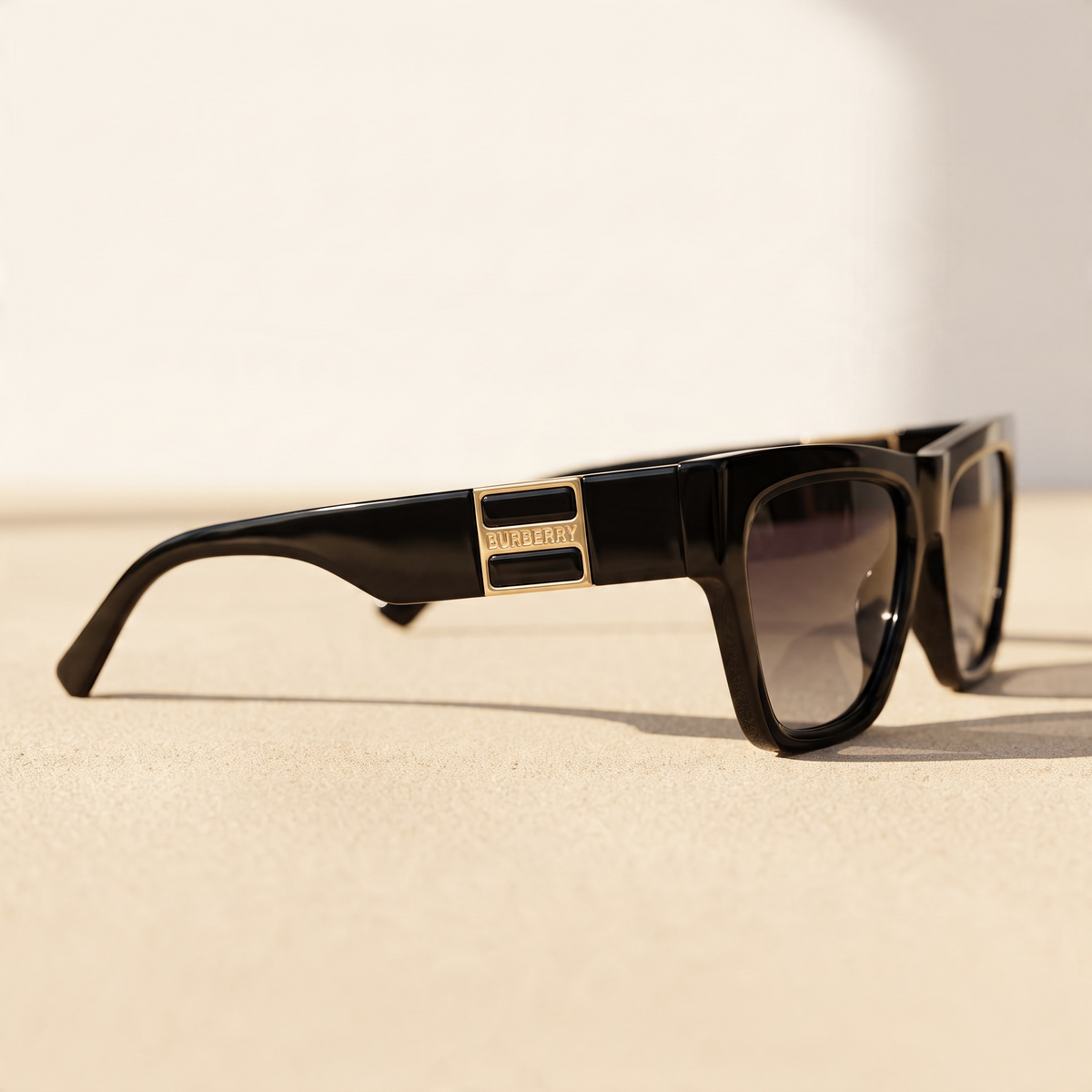 Burberry Luxe Black Square Sunglasses – Gold Accent Edition 🕶️✨