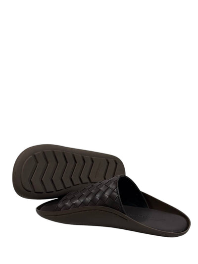 Bottega Veneta Intrecciato Slide Sandals – Brown Edition 🤎✨