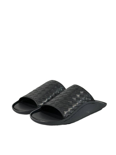 Bottega Veneta Intrecciato Slide Sandals – Black Edition 🖤✨