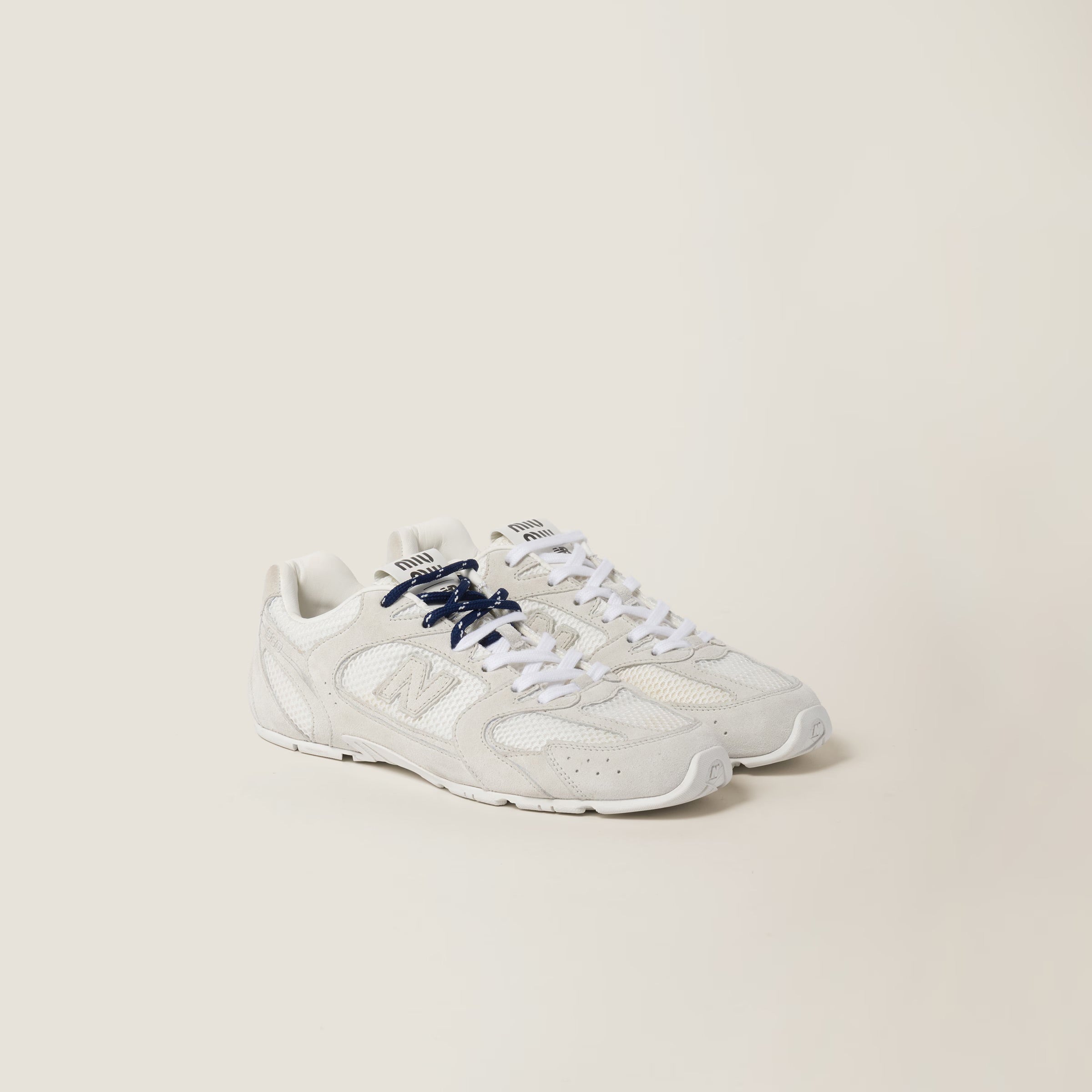 New Balance x Miu Miu 530 SL Sneakers White 👟✨🤍