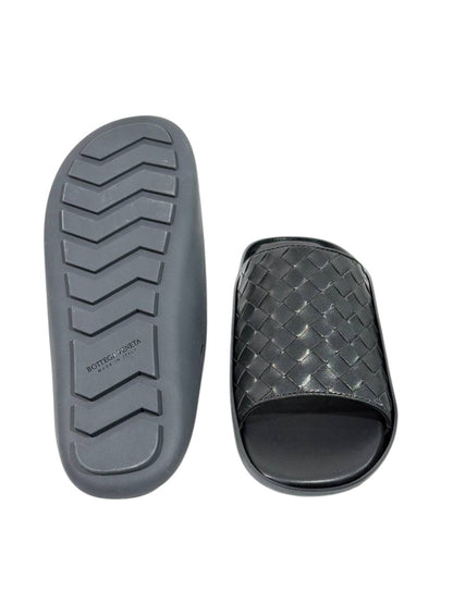 Bottega Veneta Intrecciato Slide Sandals – Black Edition 🖤✨