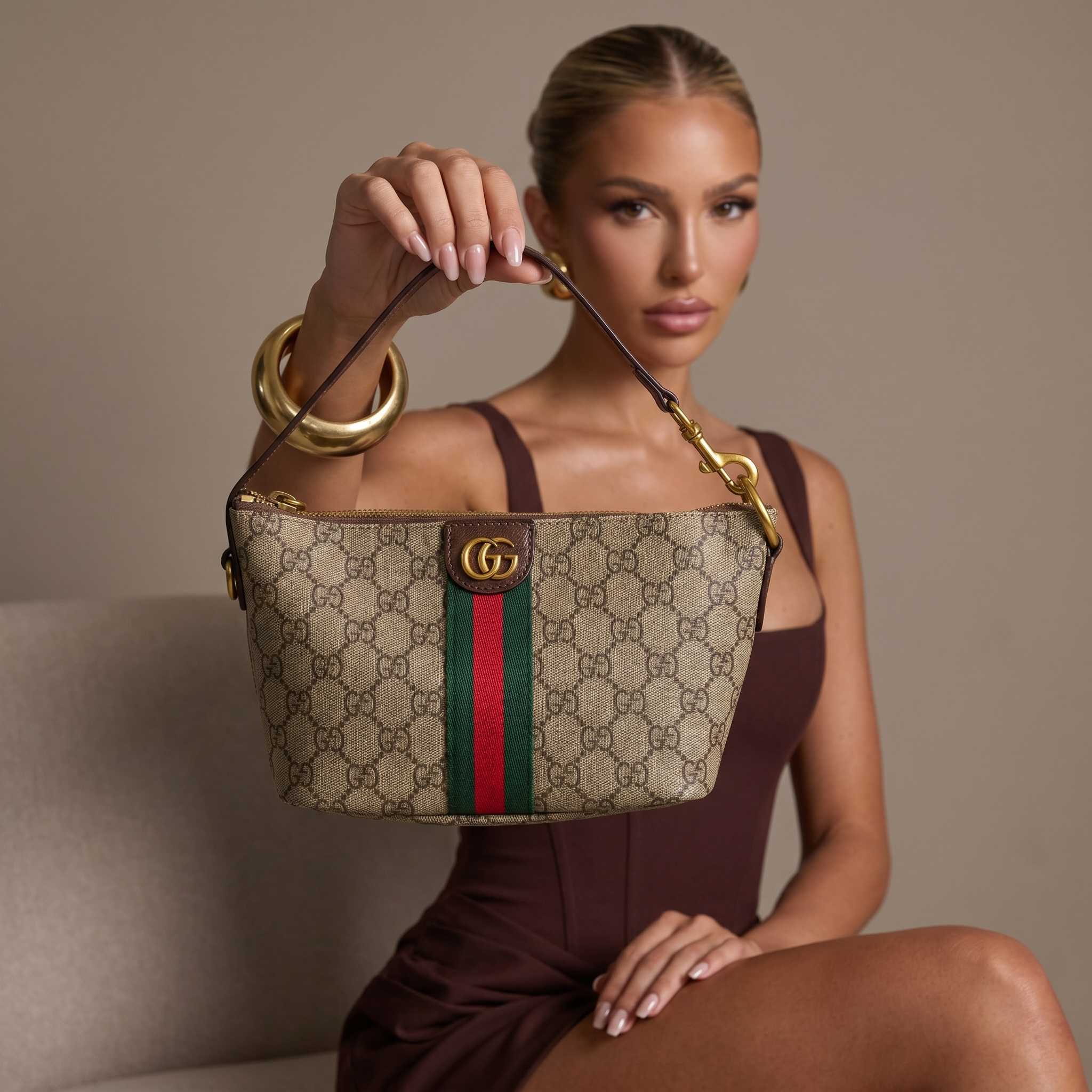 Gucci Beige GG Supreme Web Stripe Shoulder Bag 🤎💚❤️✨👜🔥
