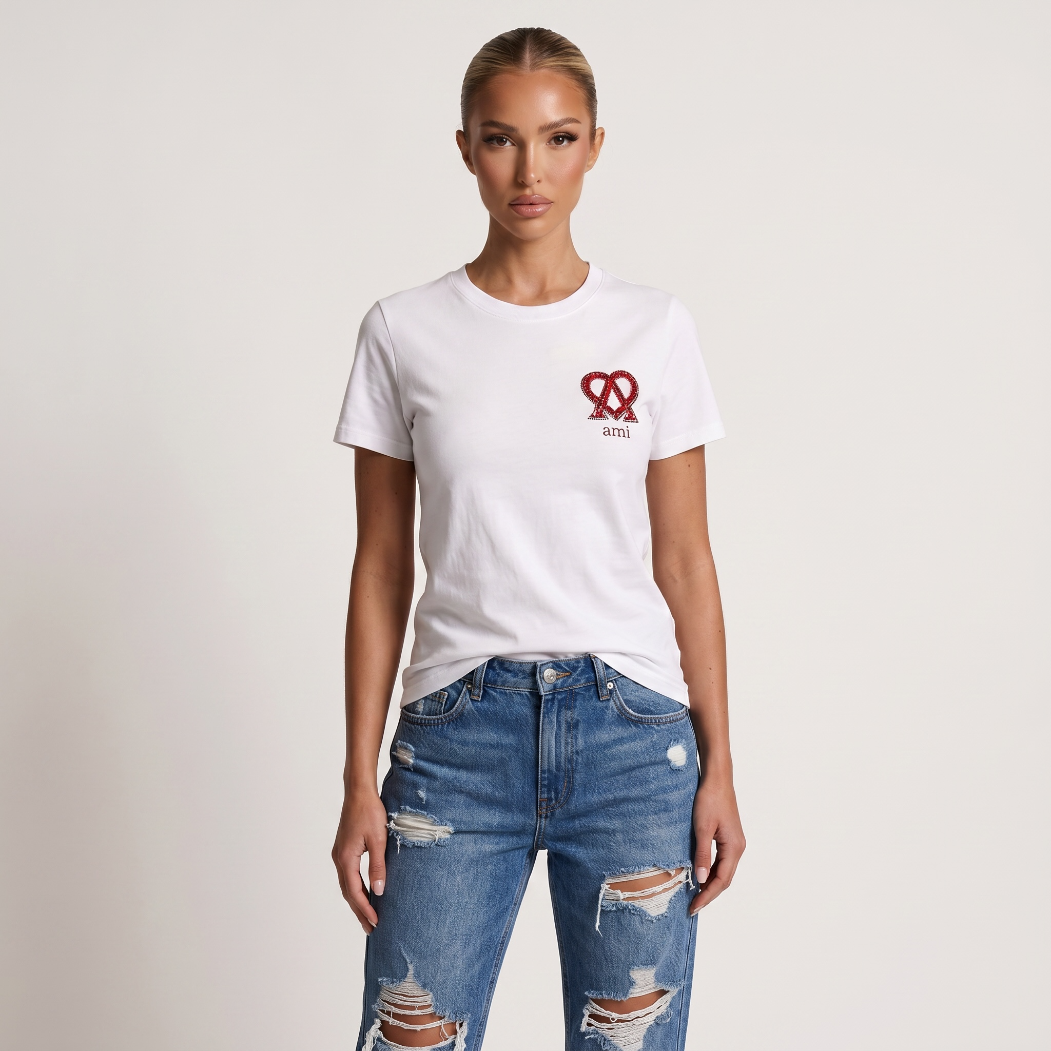 AMI Paris White Red Heart Logo T-Shirt 🤍❤️