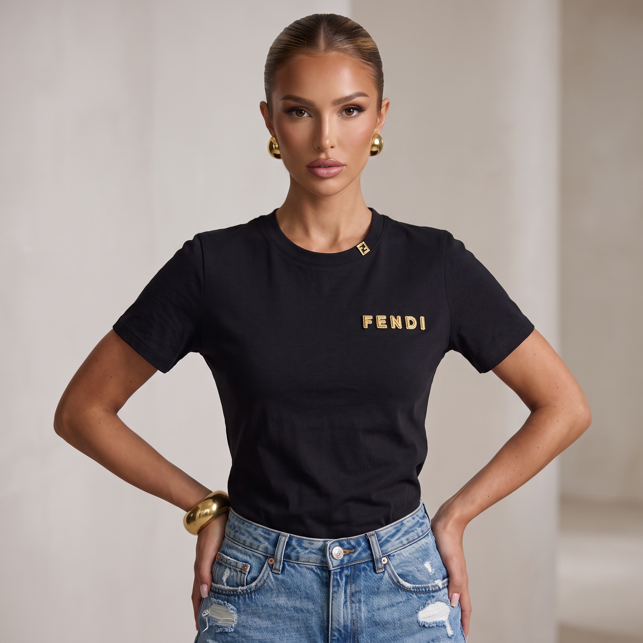 Fendi Embroidered Logo T-Shirt – Black one size