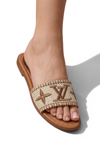 LOUIS VUITTON Monogram Slides 🤎✨ | Effortless Summer Luxury