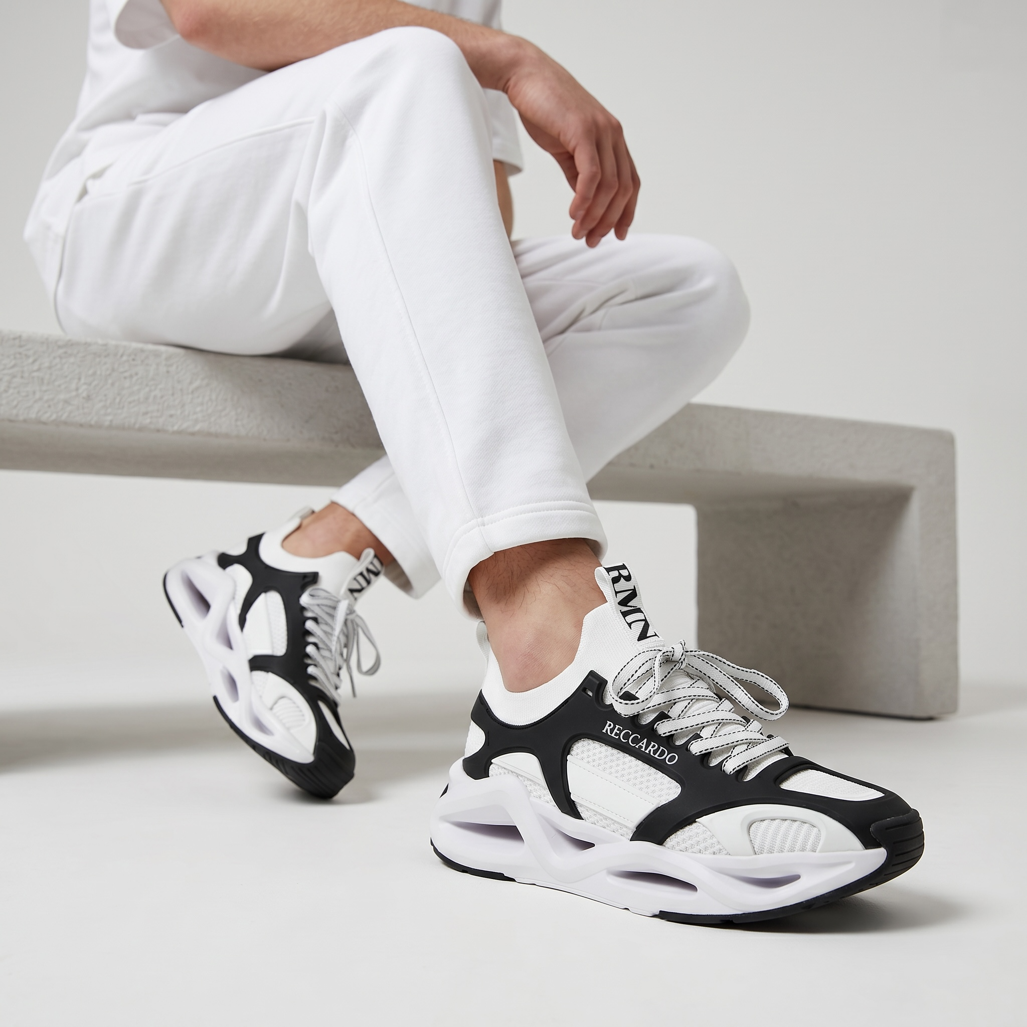 🖤🤍 Armani Reccardo Futuristic Chunky Sneakers 👟⚡