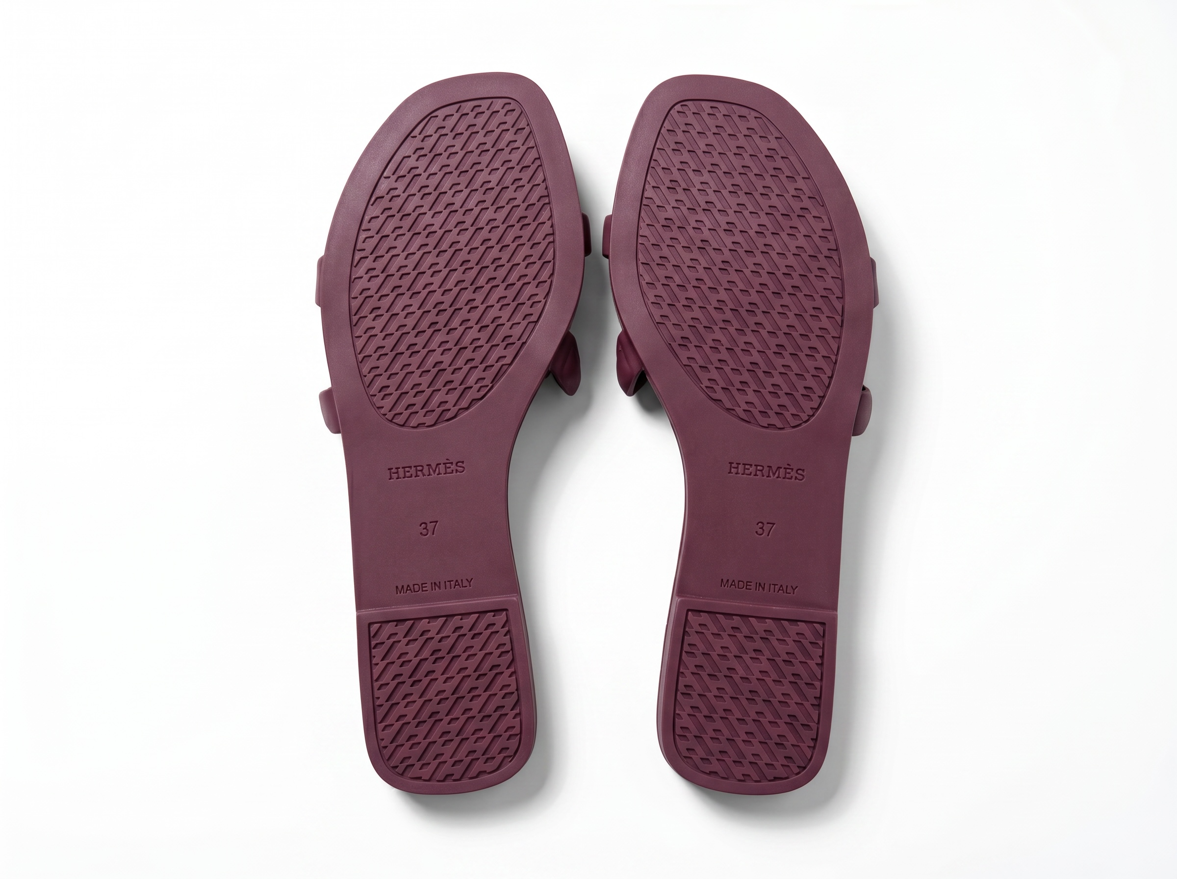 Hermès Chypre Rubber Sandals – Burgundy Plum 🍷✨