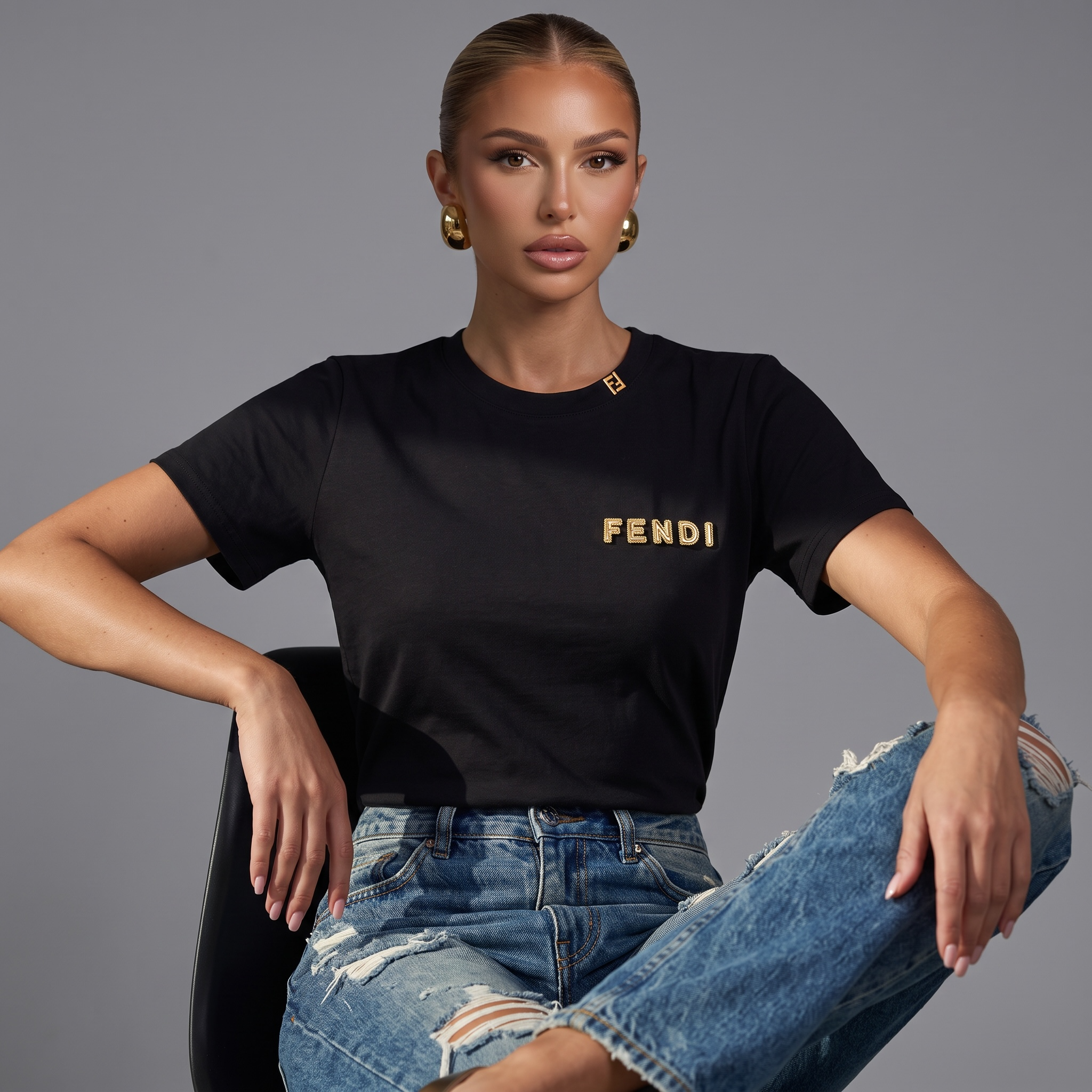 Fendi Embroidered Logo T-Shirt – Black one size