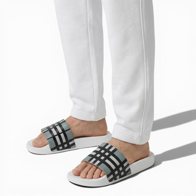 🤍✨ Burberry Slides – Check Pattern White Edition 🔥🩴