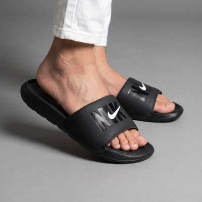 ⚫ Nike Victory One Slides – Black Comfort Meets Sport Style
