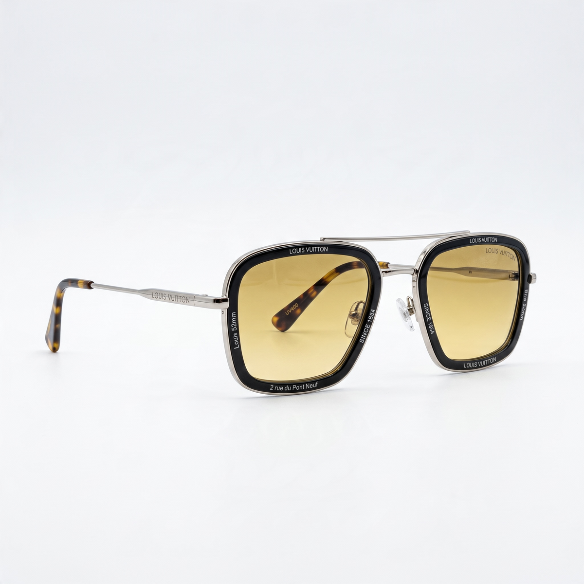 Louis Vuitton Square Sunglasses – Black Frame Gradient Lens 🕶️✨