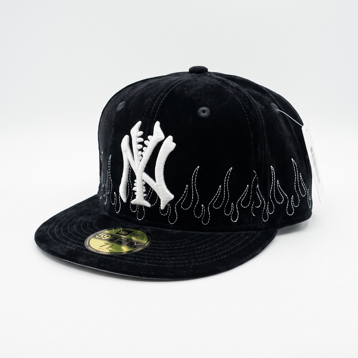 New Era 59FIFTY Cap – Black Corduroy NY Flames