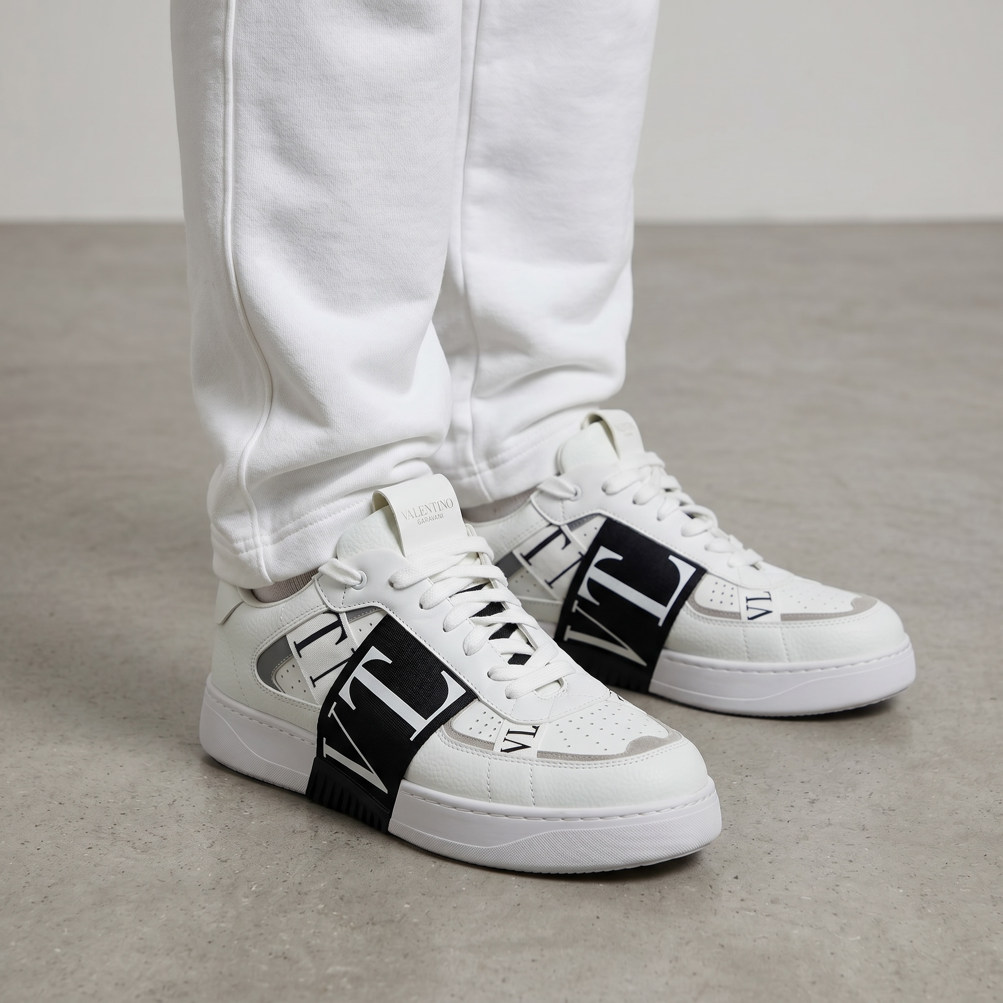 🤍 Valentino Garavani VL7N White & Black Sneakers – Modern Luxury Redefined 👟