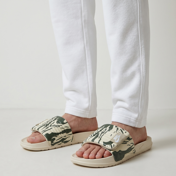 Nike Camo Slides – Beige & Olive Edition 🤍🟢