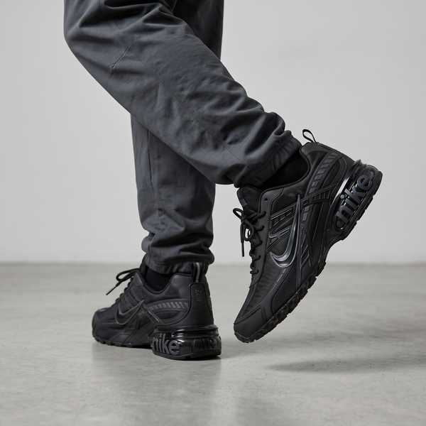 Nike Air Max Plus TN Blackout Premium Running Sneakers – Luxury Streetwear Air Cushion Shoes