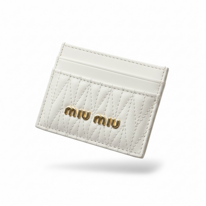 🤍 Miu Miu Quilted White Leather Card Holder – Timeless Elegance