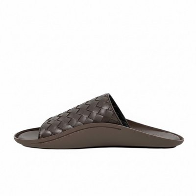 Bottega Veneta Intrecciato Slide Sandals – Brown Edition 🤎✨