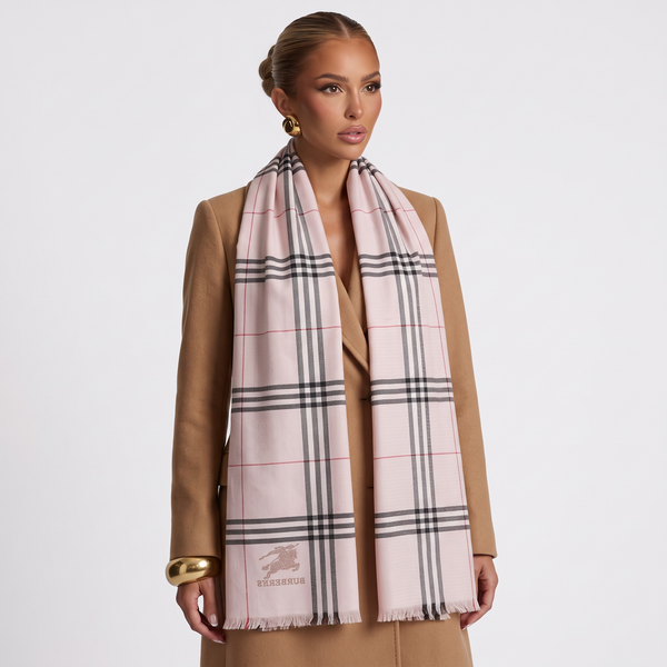 🧣 Burberry Signature Check Scarf – pink Elegance Edition