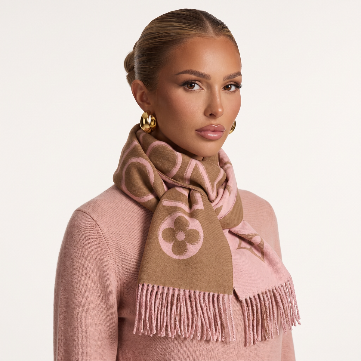 🤎 Louis Vuitton Brown And Blush Monogram Winter Scarf