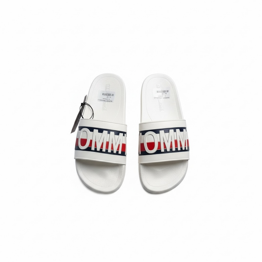 🟥🟦 Tommy Hilfiger White Slides – Bold Logo Design 🇺🇸