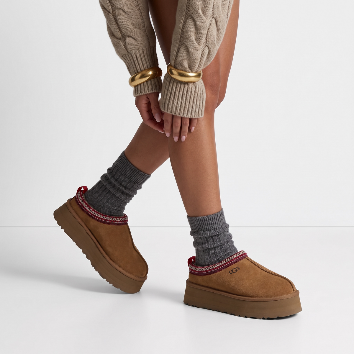 UGG Platform Cozy Slippers – Chestnut Everyday Luxury 🤎✨