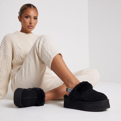 UGG Platform Cozy Slippers – Black Ultimate Comfort Edition 🖤✨