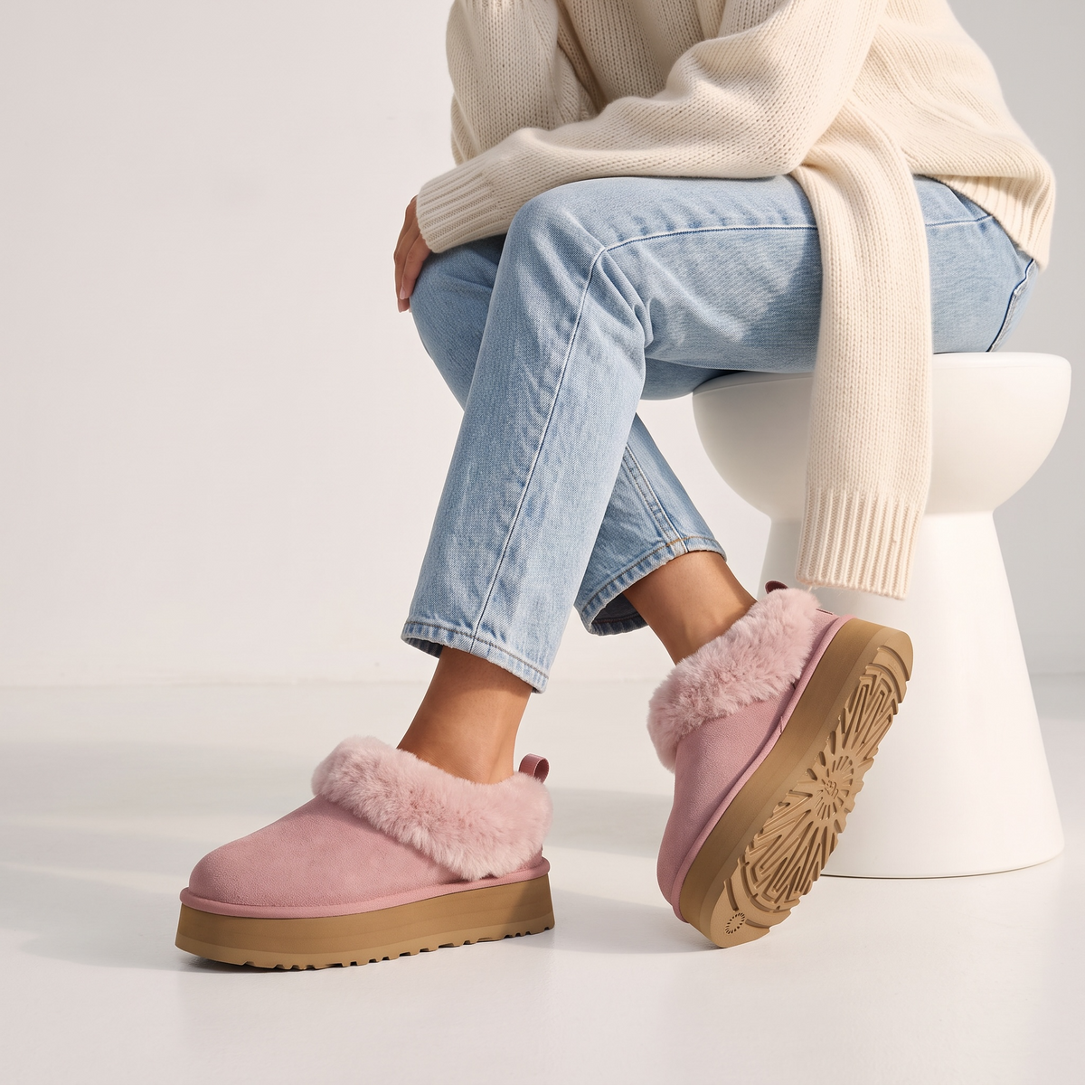 UGG Cozy Platform Slippers 🌸✨ | Ultimate Soft Comfort