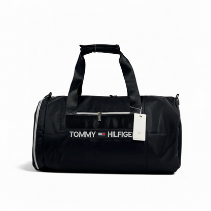 🖤 Tommy Hilfiger Duffel Bag – Black Classic Edition 🖤