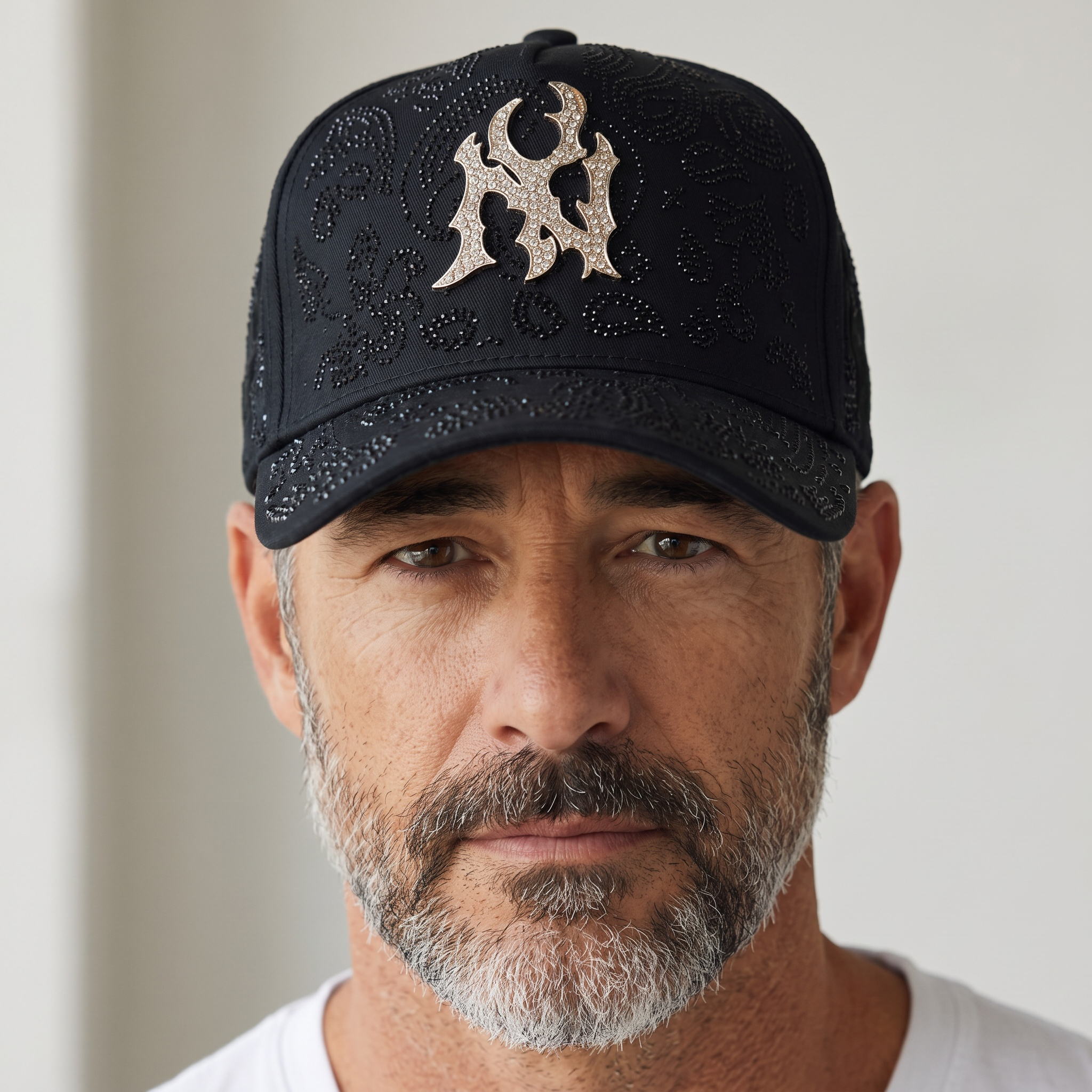 🧢✨ Premium NY Crystal Logo Baseball Cap 🖤