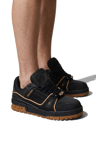 🖤 Louis Vuitton Luxury Low-Top Sneakers – Black with Camel Sole 👟✨