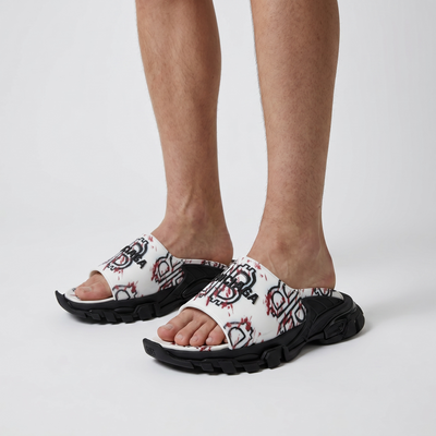 Balenciaga White Graffiti Chunky Slides – Bold Streetwear Slippers ⚪🔥
