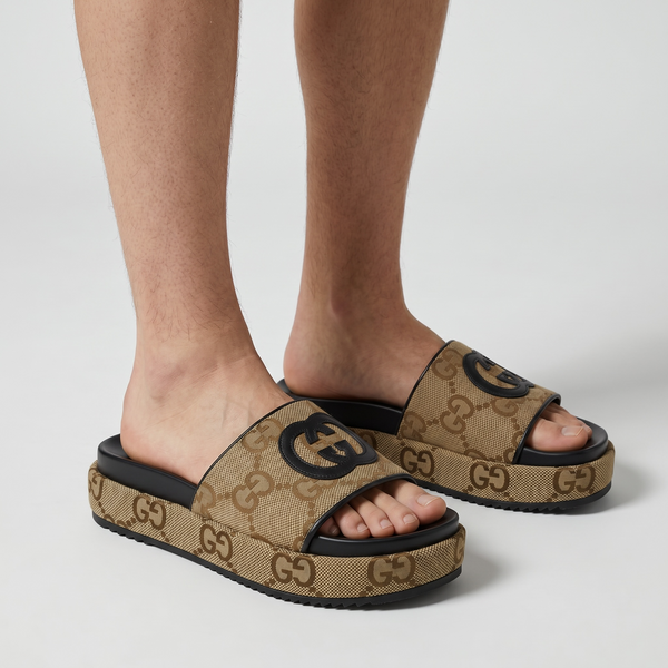 Gucci GG Canvas Platform Slides 🖤✨