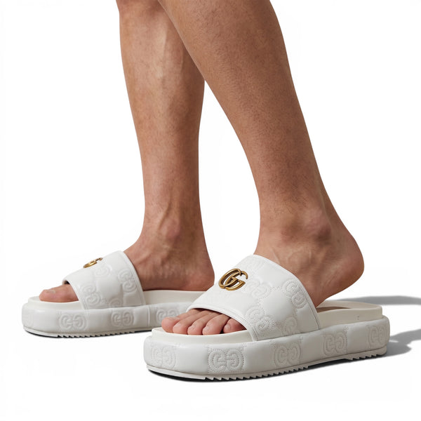 GUCCI GG Embossed Slide Sandals – White Edition 🤍✨
