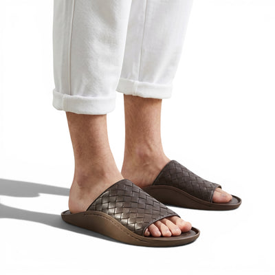 Bottega Veneta Intrecciato Slide Sandals – Brown Edition 🤎✨