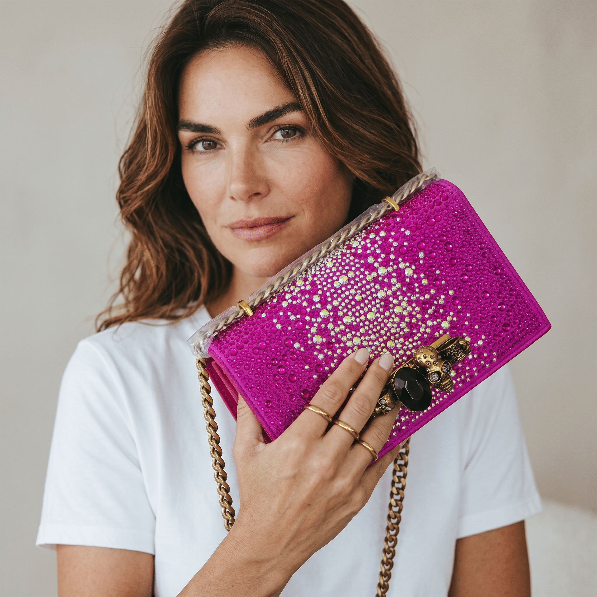 Alexander McQueen Fuchsia Crystal Skull Clutch 💖✨☠️ - MASTERPIECE