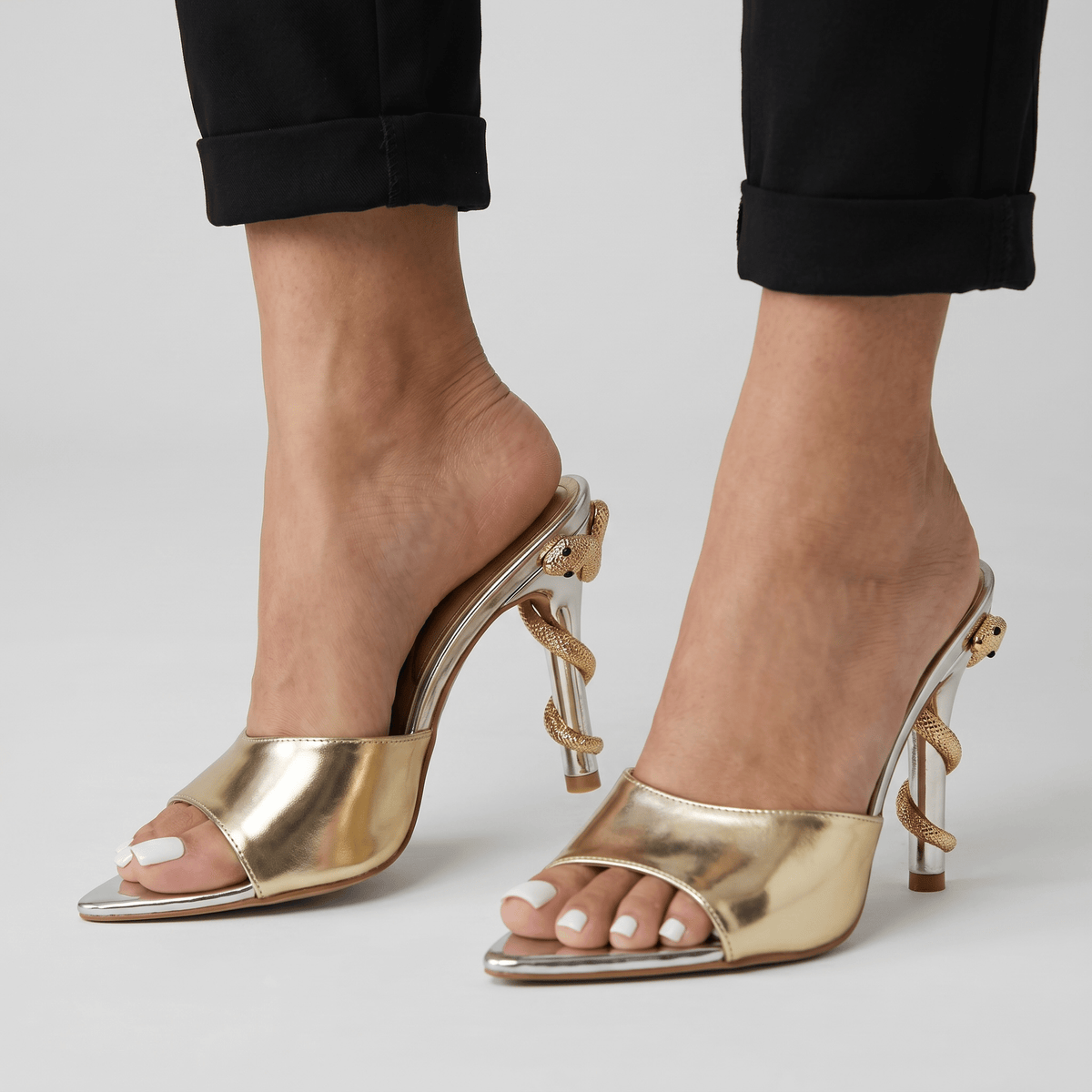 Alo Serpent Sculpted Heel Mules – Metallic Gold Edition ✨🐍 - MASTERPIECE