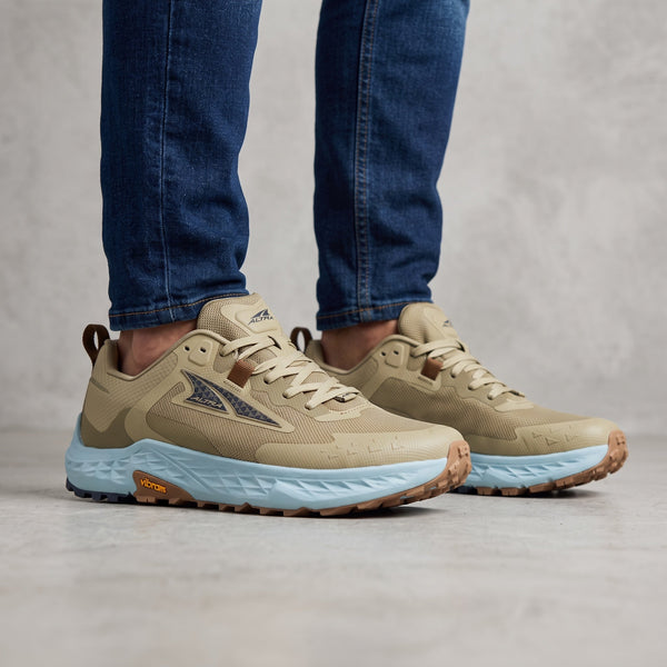 Altra Trail Shoe – Sand Tan with Sky Blue Sole 👟