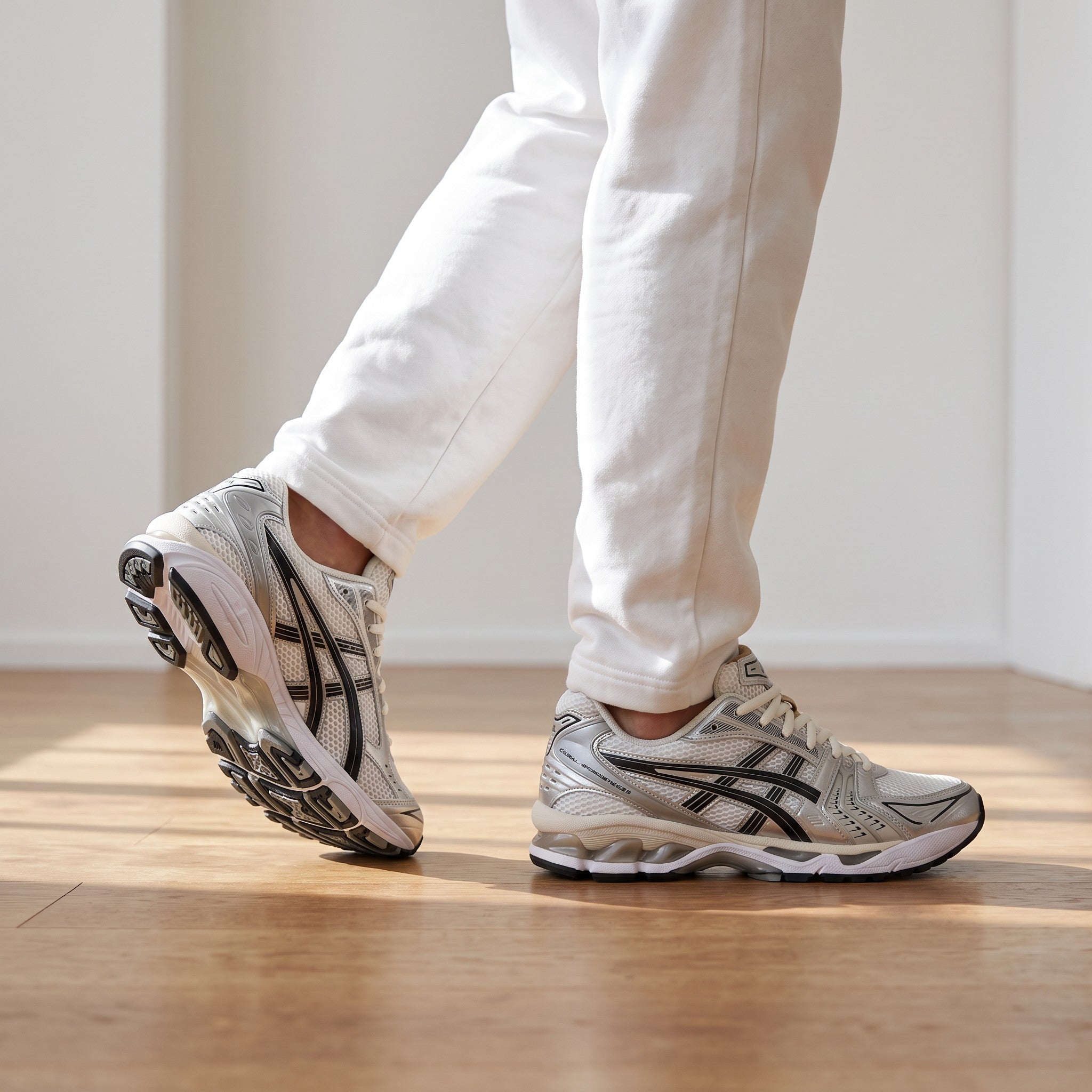 ASICS GEL-KAYANO™ 14 – Cream / Silver 🩶🤍 - MASTERPIECE