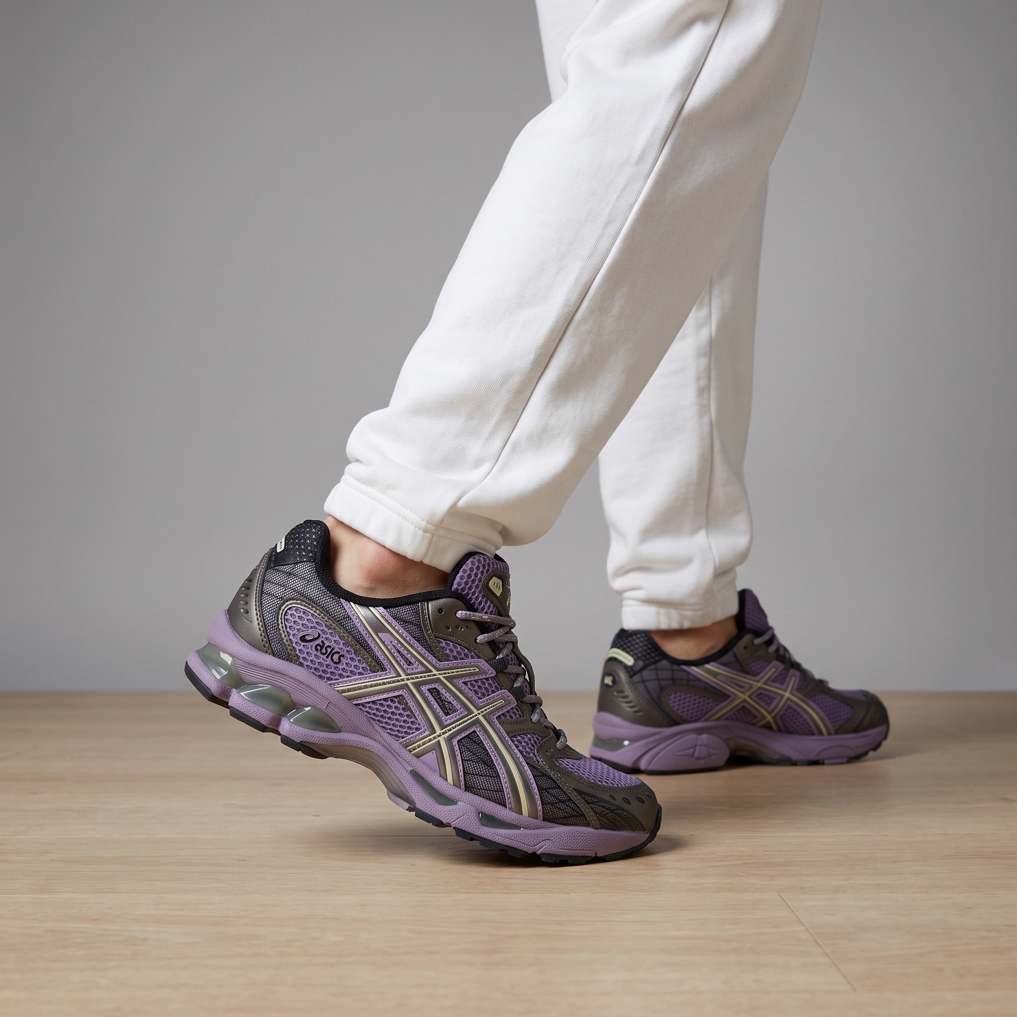 ASICS GEL-NIMBUS™ 10.1 – Lavender / Graphite 💜🩶 - MASTERPIECE