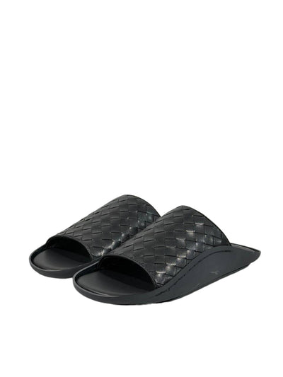 Bottega Veneta Intrecciato Slide Sandals – Black Edition 🖤✨ - MASTERPIECE